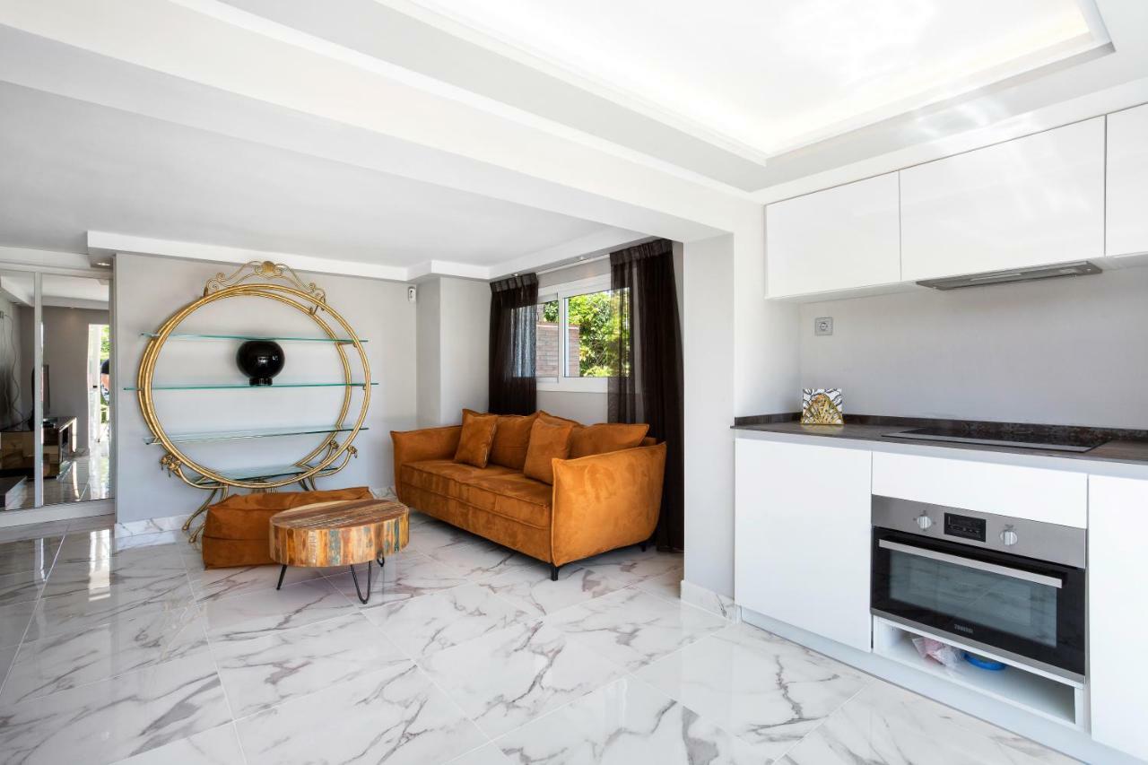 Luxury Villa Marbella With Nice Garden, Pool And Jacuzzi By Varenso Holidays Εξωτερικό φωτογραφία